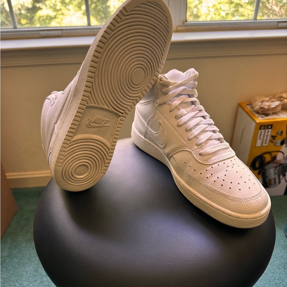 Nike Court Vision Mid - Size 10 Women, 8.5 Men - White/White/White - Picture 2 of 6